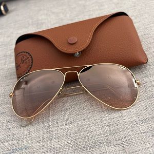 Ray-Ban Classic Aviator in Pink Silver Lens
